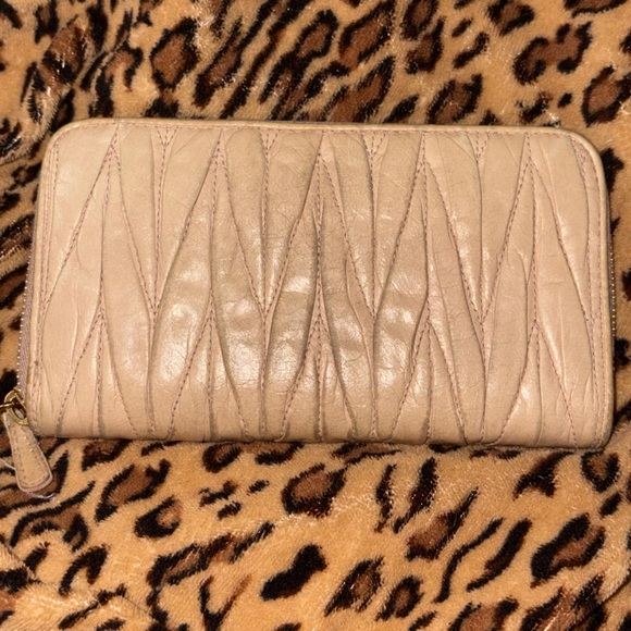 MIU MIU Long Zippy Wallet w/OG box! - Picture 3 of 16